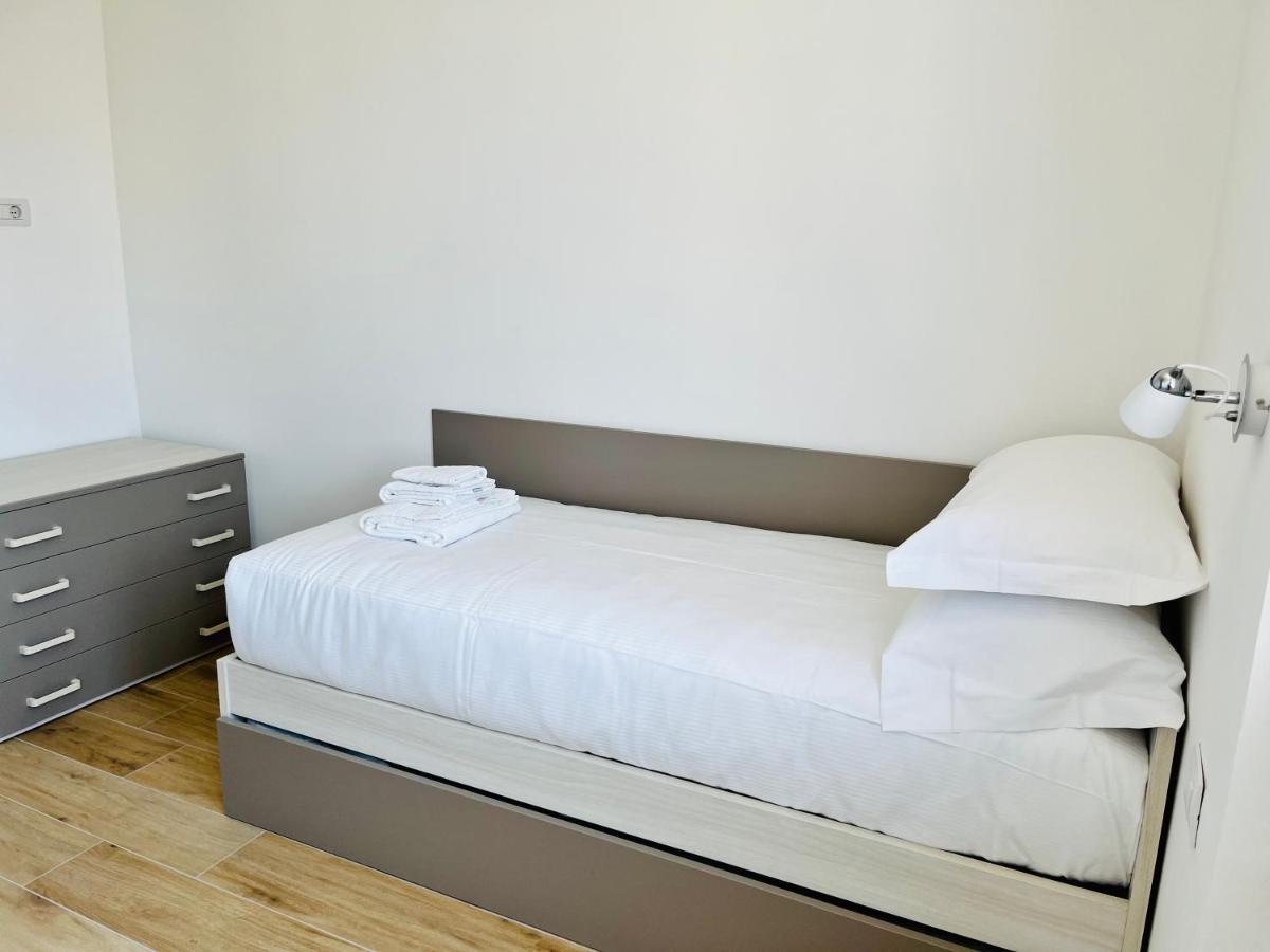 Berengario Suites Торри-дель-Бенако Экстерьер фото