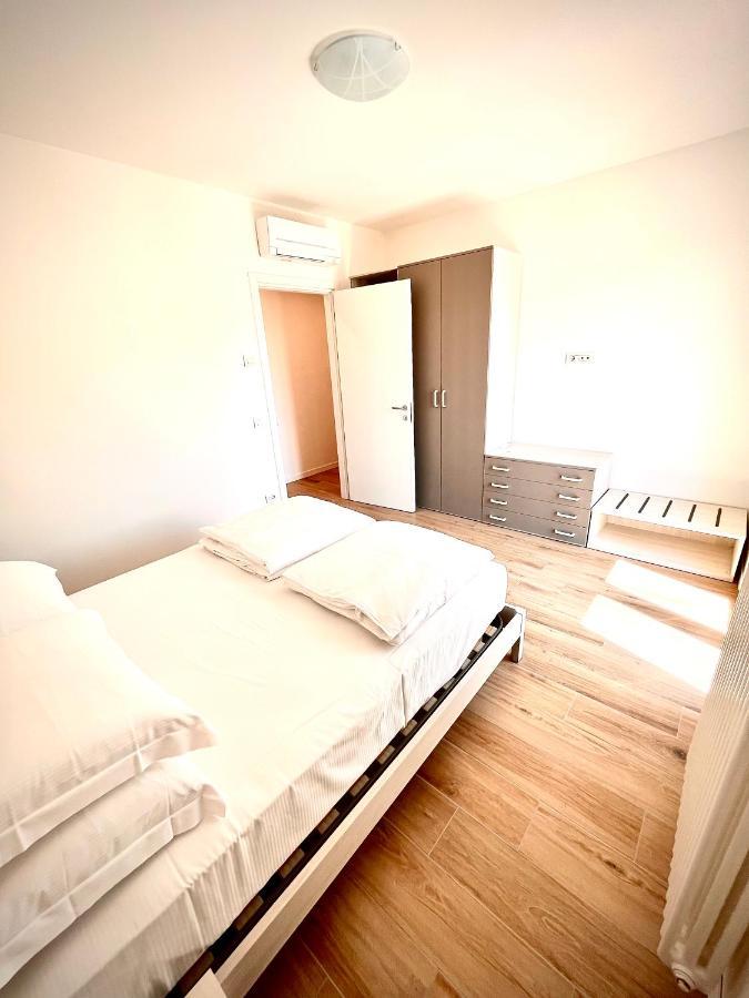 Berengario Suites Торри-дель-Бенако Экстерьер фото