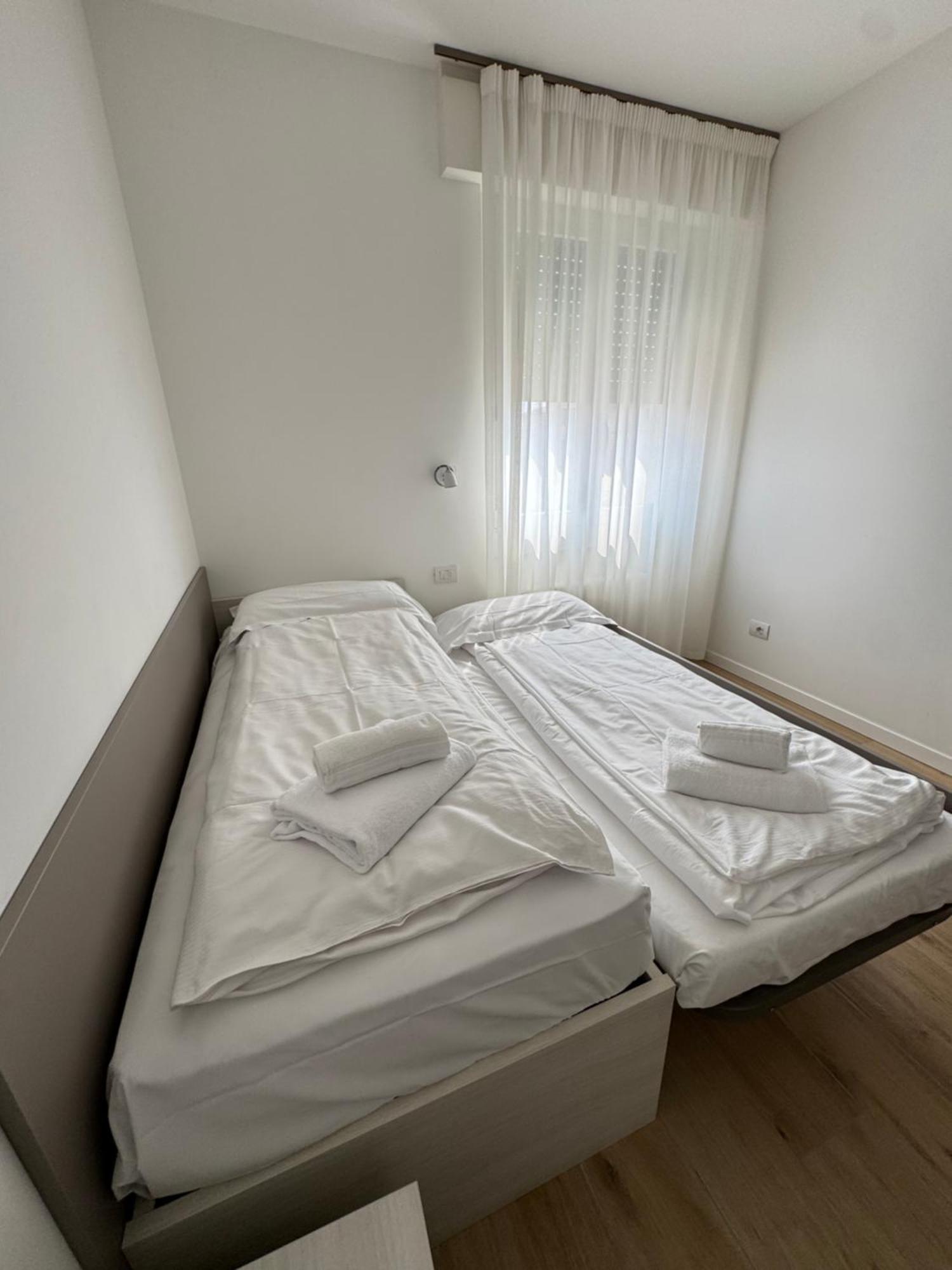Berengario Suites Торри-дель-Бенако Экстерьер фото